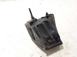 AUDI A5 (2016–2026) Luftfiltergehäuse 8W0133835Q - 4