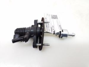 TOYOTA RAV 4 A4 (2012–2018) Siduri peasilinder 3142042070 - 2