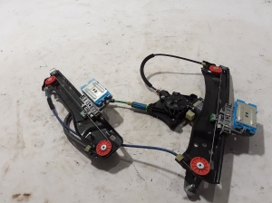   Rear side door window regulator  - 8W8839462 
