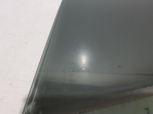AUDI A5 (2016–2026) Rear side door glass 8W8845206 - 2
