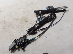AUDI A5 (2016–2026) Rear side door window regulator 8W8839461 - 2