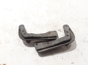 AUDI A5 (2016–2026) Mud flap 8W6075111 - 2