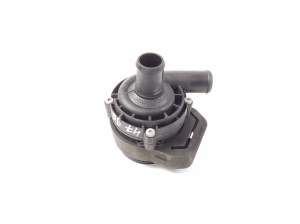 Auxiliary water pump - A2118350028