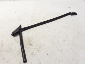   Front door rubber seal  - 8W8837480 