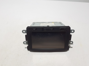   Radio (head unit)  - 281150198R 