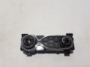Heater control panel - 275105724R