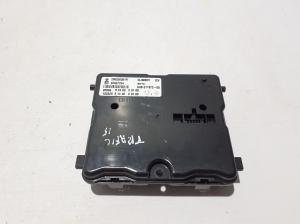  Steuergerät  - 285250381R 