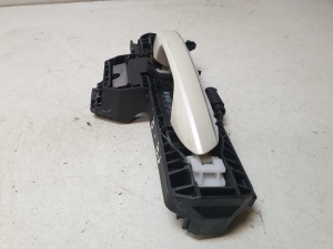 Mercedes Benz GL-Class 166 (2012–2015) Front door exterior handle A2047602434 - 5