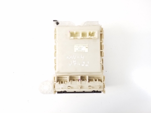 TOYOTA RAV 4 A3 (2005–2012) Kaitsmekarp salongis 8273042010 - 3
