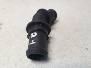 AUDI A4 B9 (2015–2026) Pipe 8W0121089G - 2
