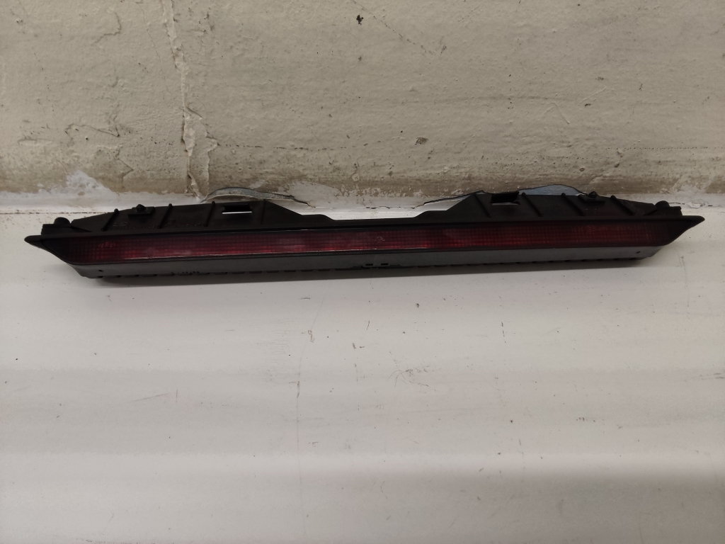 Volkswagen Sharan (1995–2010) Additional stop light 7M3945097A Volkswagen Sharan (1995–2010) Additional stop light 7M3945097A