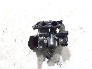 Pompe à eau pour automobile - 06L121012H