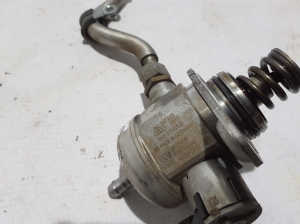 AUDI A5 (2016–2026) Fuel pump 06L127A03 - 2