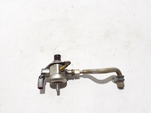 Pompe à carburant - 06L127A03