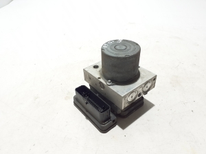AUDI A5 (2016–2026) ABS unit 8W0614517N - 2