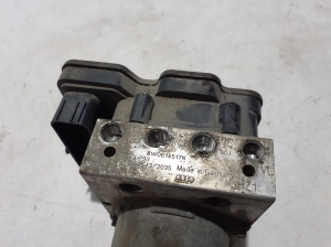 AUDI A5 (2016–2026) ABS unit 8W0614517N - 3