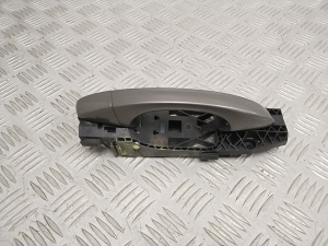 Volkswagen Golf VII (2012–2026) Front door exterior handle 5N0839885H - 5