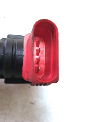 AUDI A4 B6 (2000–2005) Süütepool R0602S00300 - 4