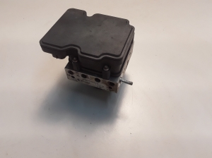 Honda CR-V (2012–2016) ABS unit 57110T1VE920M1 - 4