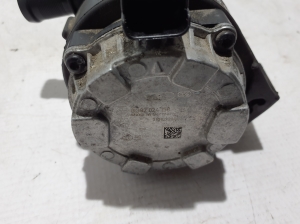 RENAULT Arkana (2019–2026) Auxiliary water pump 210102284R - 2