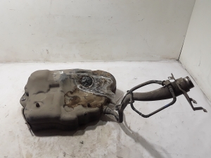   Fuel tank  - 8W6201060AM 