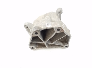 Mercedes Benz SLK-Class 172 (2011–2026) Motorhalter A6512234004 - 4