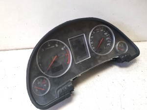 AUDI A4 B6 (2000–2005) Näidikuplokk 1036901830 - 2