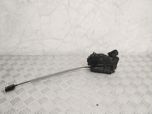 Rear side door lock - 5TA839015E