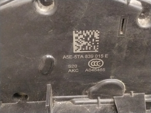 Skoda Octavia III (2013–2019) Rear side door lock 5TA839015E - 3