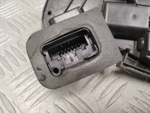 Volkswagen Golf VII (2012–2026) Rear side door lock 5K4839016Q - 2