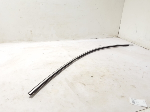 AUDI A5 (2016–2026) Katuseliist 8W8853704 - 3
