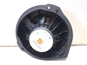 Mercedes Benz GL-Class 166 (2012–2015) Rear side door speaker A1668202102 - 3