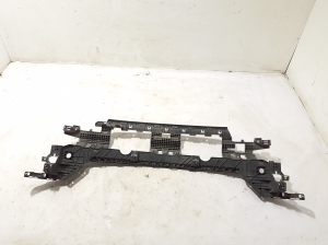 AUDI A5 (2016–2026) Rear bumper bracket 8W6807385 - 3
