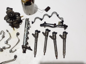 RENAULT Trafic III (2014–2022) Fuel system and its details - 2