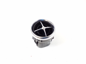   Armatuurlaua ventilatsioonivõred  - A1728300154 