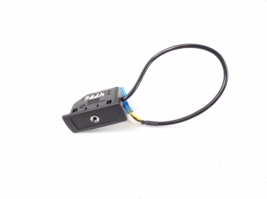   AUX socket  - A1728200815 