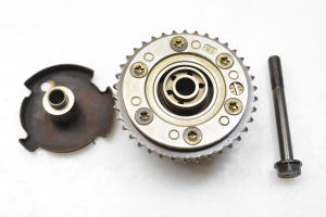 Pulley on camshaft - 7540442