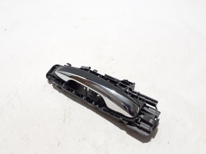 Mercedes Benz GLE-Class 167 (2019–2026) Front door external opening handle and its details - 4