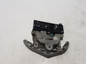 Mercedes Benz GLE-Class 167 (2019–2026) Intercooler bracket A2640901100 - 4