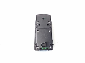 Mercedes Benz SLK-Class 172 (2011–2026) Fensterheberschalter vorne A1729057000 - 3