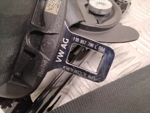 Volkswagen ID.4 I (2020–2026) Front seat belt 11B857706L - 2