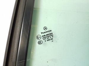 Mercedes Benz SLK-Class 172 (2011–2026) Seitenscheibe hinten (Karosserie) A1726700110 - 3