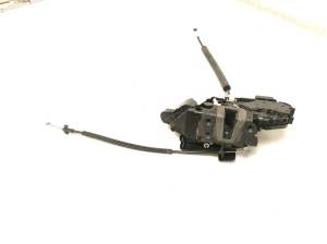 Esiukse lukk - 6W8A21813GD