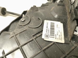 Jaguar XF (2008–2016) Rear side door lock 8X2A26413AC - 5
