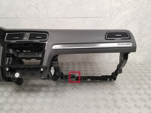Volkswagen Golf VII (2012–2026) Dashboard 5G1857181A - 2