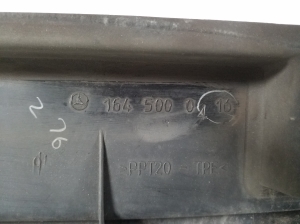 Mercedes Benz ML-Class 164 (2005–2011) Luftleitblech für den Kühler A1645000416 - 2