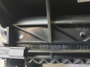 AUDI A4 B6 (2000–2005) Front ashtray 8E0857951f - 3