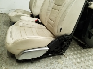 Mercedes Benz GLS 166 (2015–2019) Salons un tā detaļas - 9