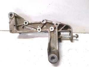 Volkswagen Jetta (2005–2011) Front subframe bracket 1K0199296F - 6