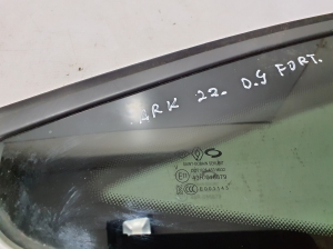 RENAULT Arkana (2019–2026) Aizmugurējā spārna sānu stikls 833067352R - 2